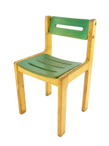 Chaise d'école verte